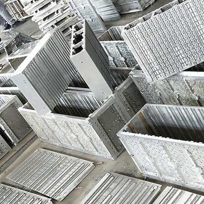 การพิมพ์พอลิสไทเรนแบบขยายแผ่นประดับด้วยเคลือบผิว